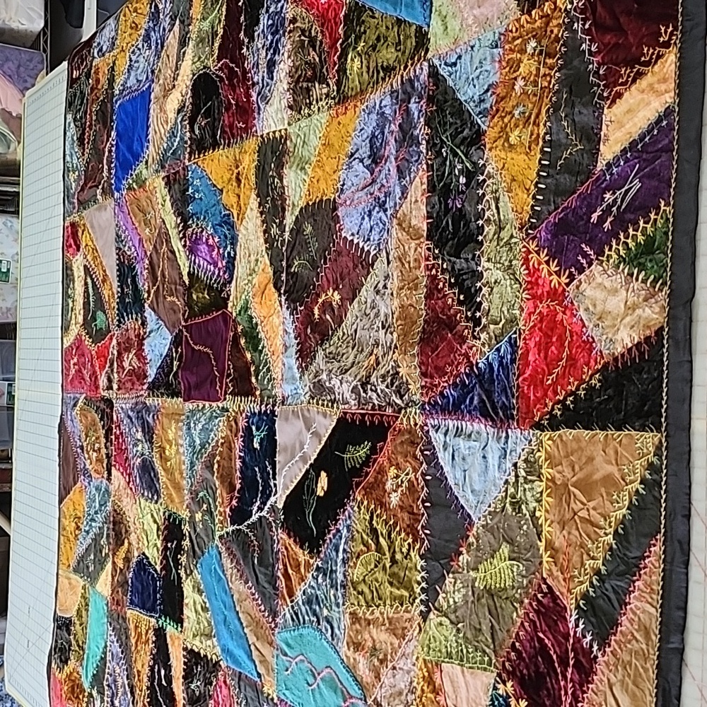VINTAGE CRAZY QUILT VELVETS SATINS AROUND THE 1920S MADE IN PAKISTAN 78X65